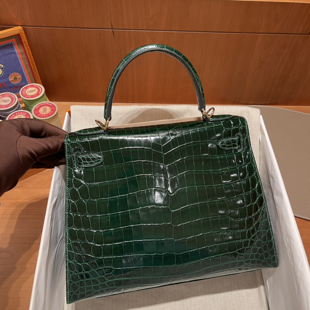 에르메스 켈리백28 그린 금장 샤이니 악어가죽